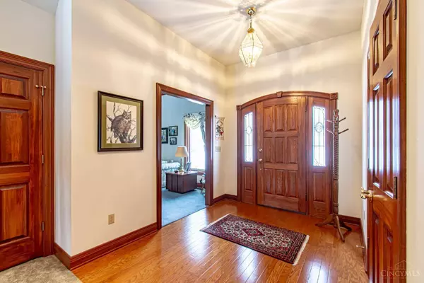 9620 Tai Trce, Washington Twp, OH 45458