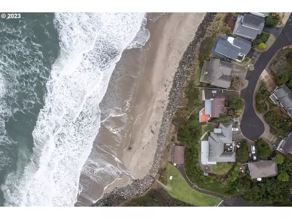 5635 EL CIRCULO AVE, Lincoln City, OR 97367