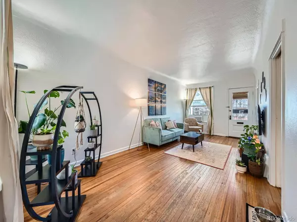 453 S Lincoln ST, Denver, CO 80209