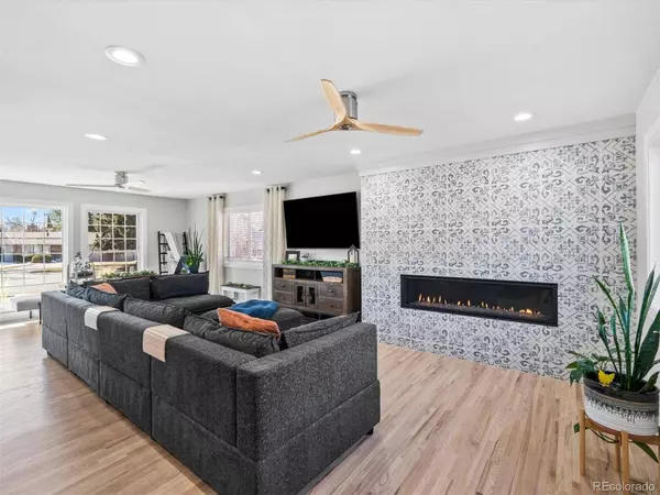 6111 W Fremont DR, Littleton, CO 80128