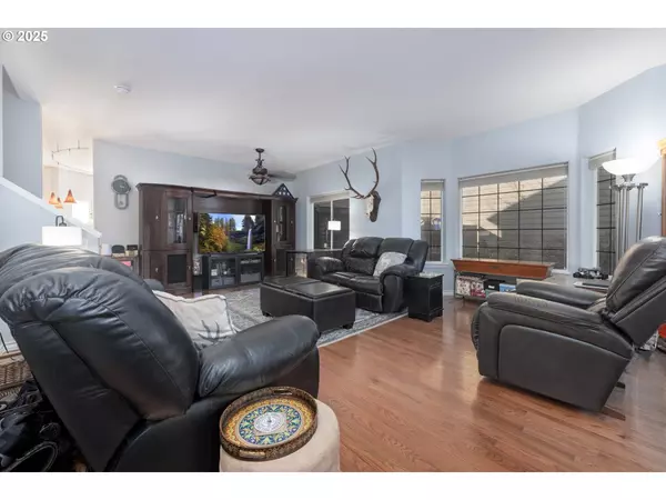 10119 SE 134TH AVE, Happy Valley, OR 97086