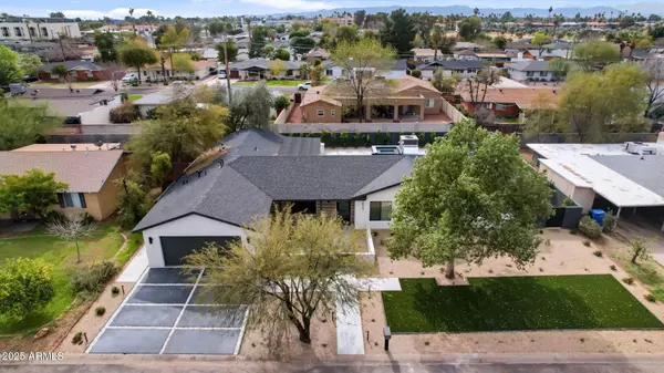 3033 E ROMA Avenue, Phoenix, AZ 85016