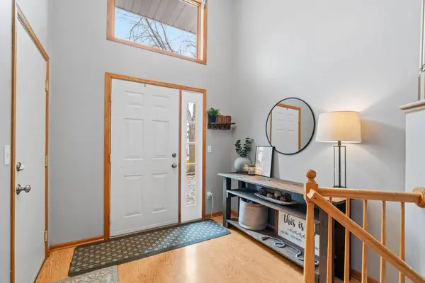 114 Alva ST, Waconia, MN 55387