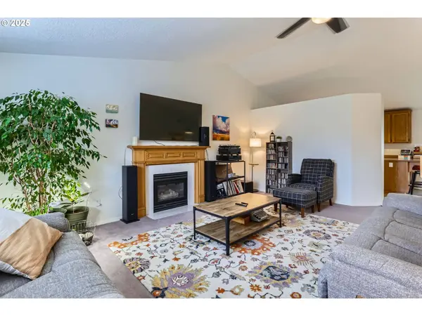 247 S NECTARINE ST, Cornelius, OR 97113