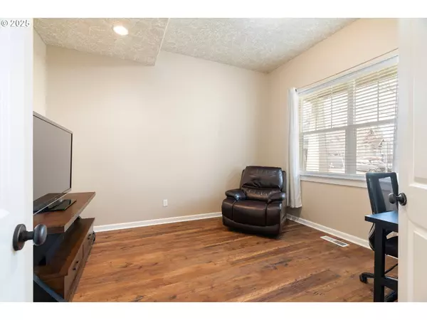 3818 SE 15TH TER, Gresham, OR 97080