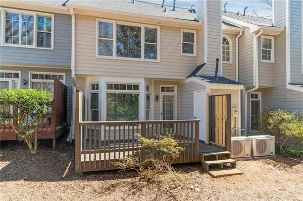 312 River Glen DR, Roswell, GA 30075