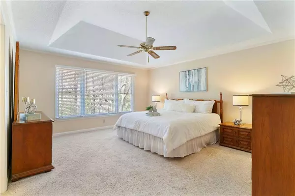 312 River Glen DR, Roswell, GA 30075