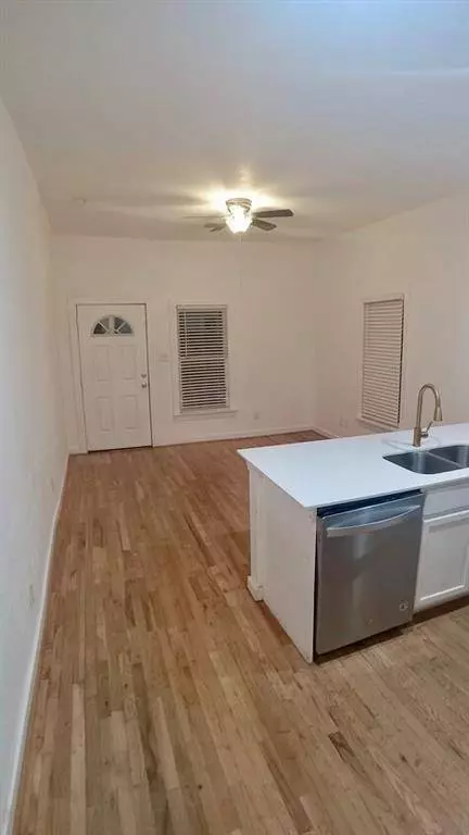 801 & 803 W Baltimore Avenue, Fort Worth, TX 76110