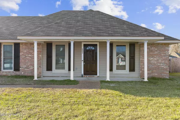 904 Mourning Dove Cove, Byram, MS 39272