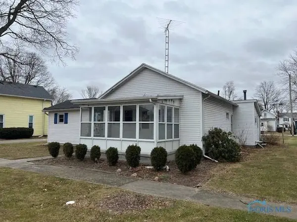 361 Lincoln ST, Elmore, OH 43416