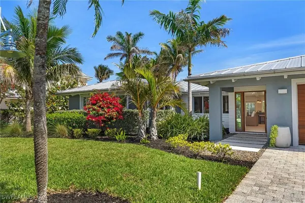 1672 Hibiscus DR, Sanibel, FL 33957