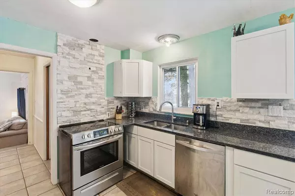 3894 Watuga Street, Commerce Twp, MI 48390