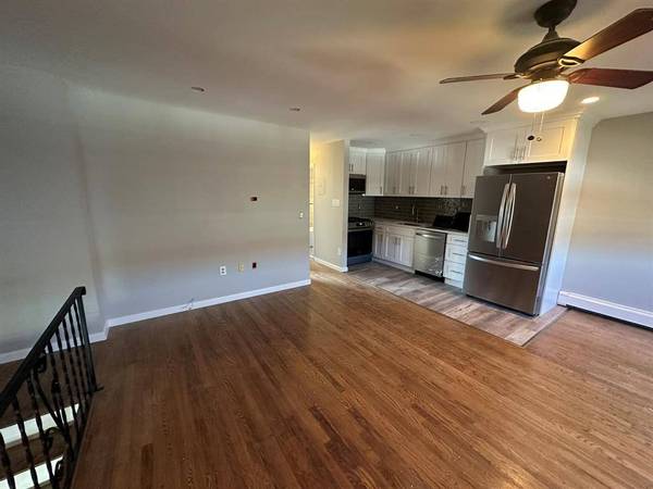 4011 Wilshire LN #4011, Oakdale, NY 11769