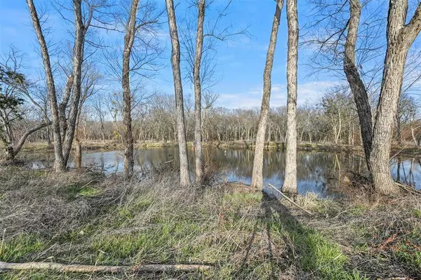 805 W Church Street, Royse City, TX 75189