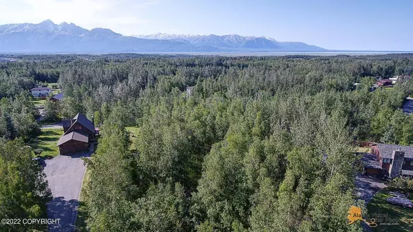 405 Klouda CIR, Wasilla, AK 99654
