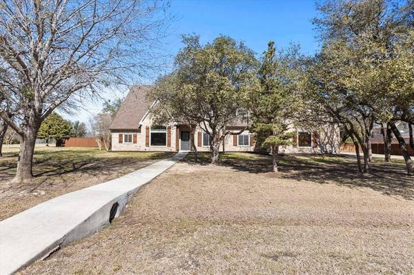 503 Crested Oak Court, Fort Worth, TX 76108