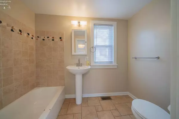 88 Tomb ST, Tiffin, OH 44883