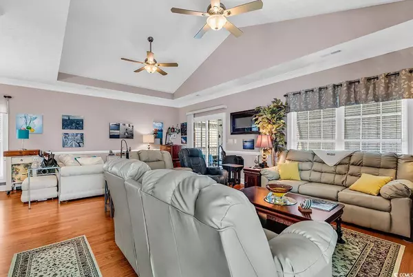 1424 Powhaton Dr., Myrtle Beach, SC 29577