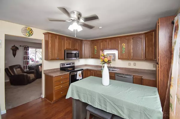 7412 Fairview Dr, Marion Twp, OH 45107