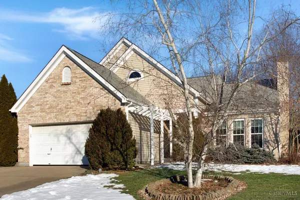 448 Lake Front Dr, Lebanon, OH 45036