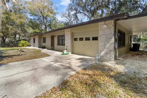 3617 N Hiawatha TER, Crystal River, FL 34428