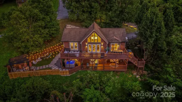 21 Surveyors PT, Waynesville, NC 28785