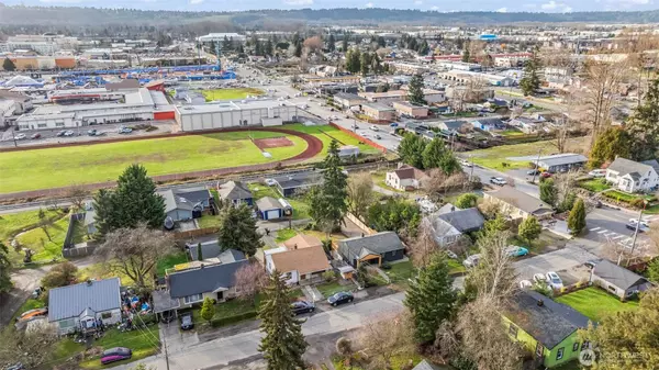 605 Clark AVE N, Kent, WA 98030