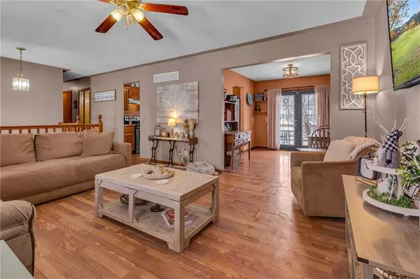 612 Russell ST, Lathrop, MO 64465