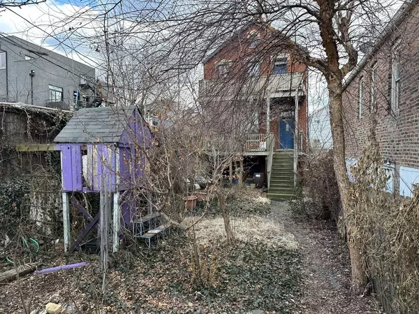 1101 W 16th ST, Chicago, IL 60608