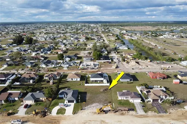 925 Diplomat Pkwy E, Cape Coral, FL 33909