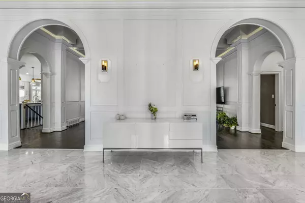 300 Island Cove DR, Newnan, GA 30263