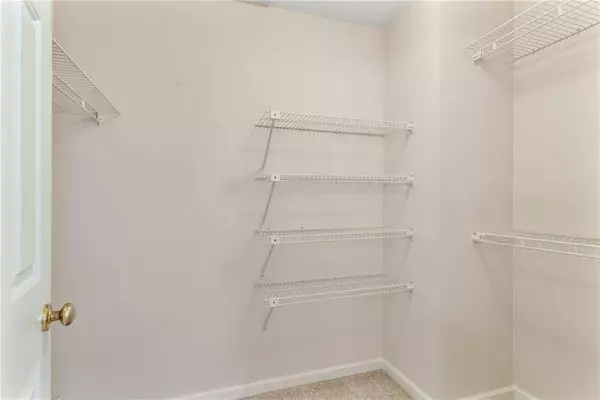 312 River Glen DR, Roswell, GA 30075