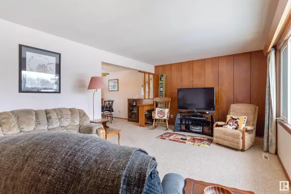 10301 102 AV, Fort Saskatchewan, AB T8L 2B5