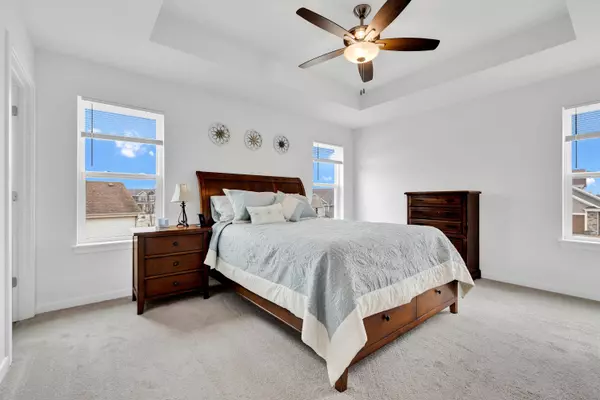 1516 Rainier Ct, Hartford, WI 53027