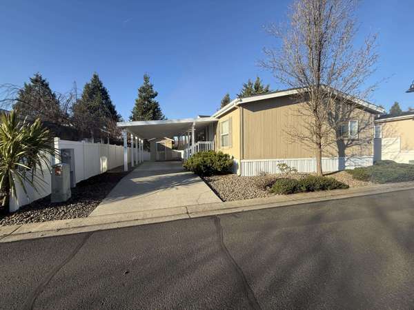 4425 Main ST #SPC 14, Medford, OR 97501