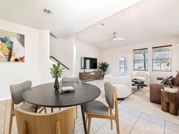 104 Wincliff DR, Buda, TX 78610