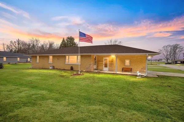 804 S State ST, Hampshire, IL 60140