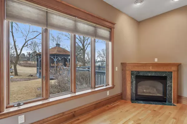 301 Tvedt Drive, Mount Horeb, WI 53572