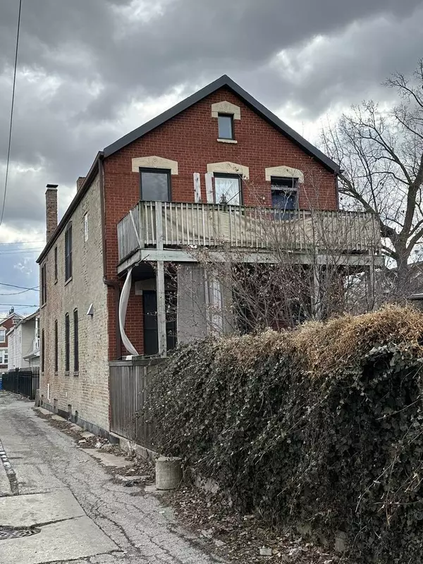 1101 W 16th ST, Chicago, IL 60608