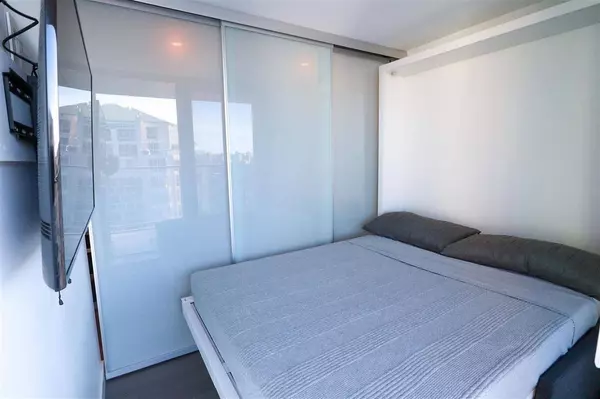 1480 HOWE ST #2503, Vancouver, BC V6Z 0G5