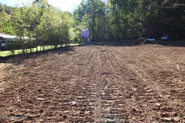 2372 Old Chilhowee Rd, Seymour, TN 37865