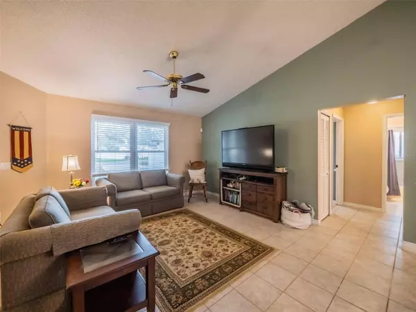 1730 COUNTRY TERRACE LN, Apopka, FL 32703