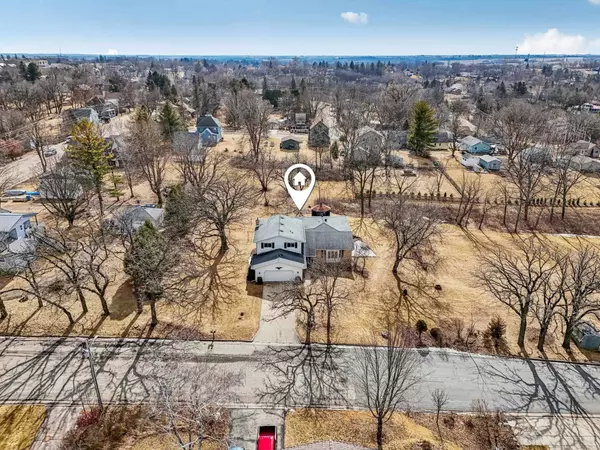 301 Tvedt Drive, Mount Horeb, WI 53572