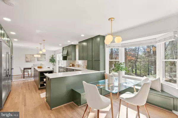 1901 MASON HILL DR, Alexandria, VA 22307