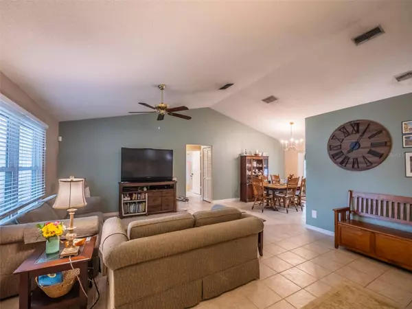 1730 COUNTRY TERRACE LN, Apopka, FL 32703