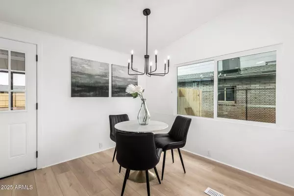 2452 W SHIPROCK Street, Apache Junction, AZ 85120