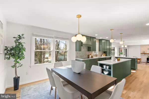 1901 MASON HILL DR, Alexandria, VA 22307