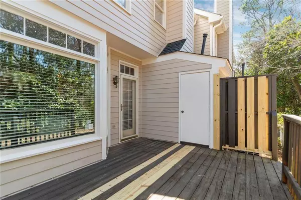 312 River Glen DR, Roswell, GA 30075