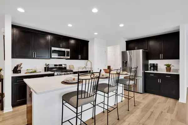 1516 Rainier Ct, Hartford, WI 53027