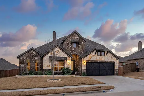 3834 Honey Grove Drive, Midlothian, TX 76065
